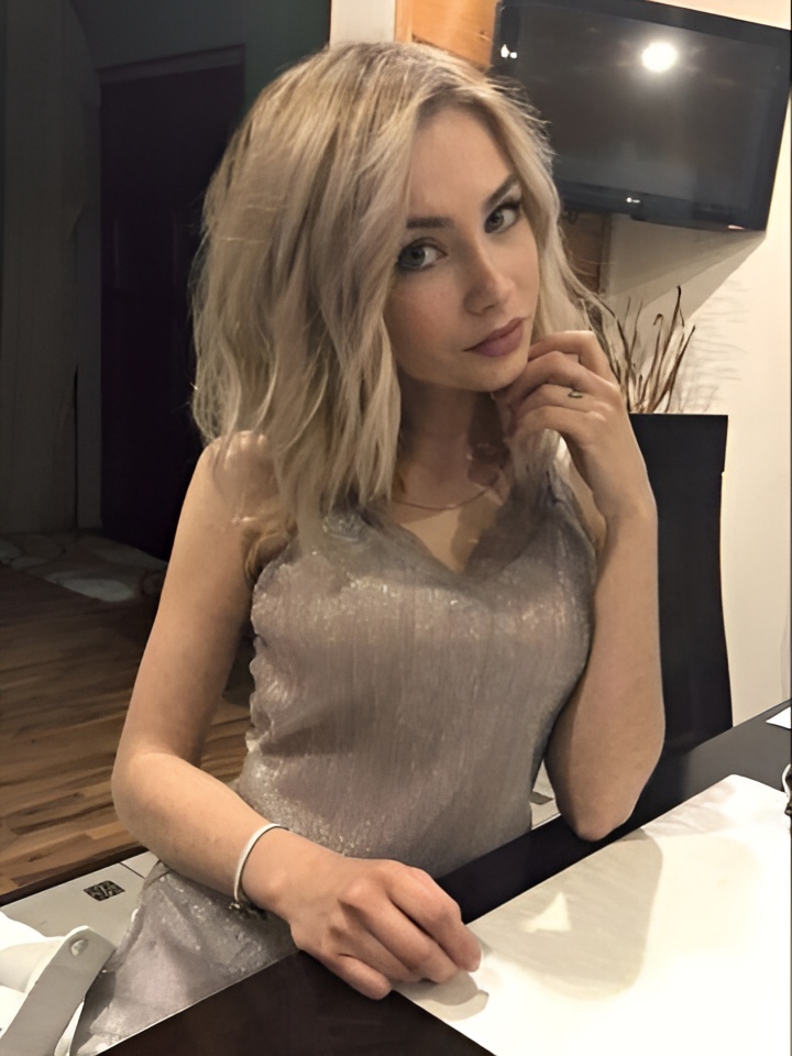 Ульяна привлекальеная девушка из Майский цена от 5000 руб