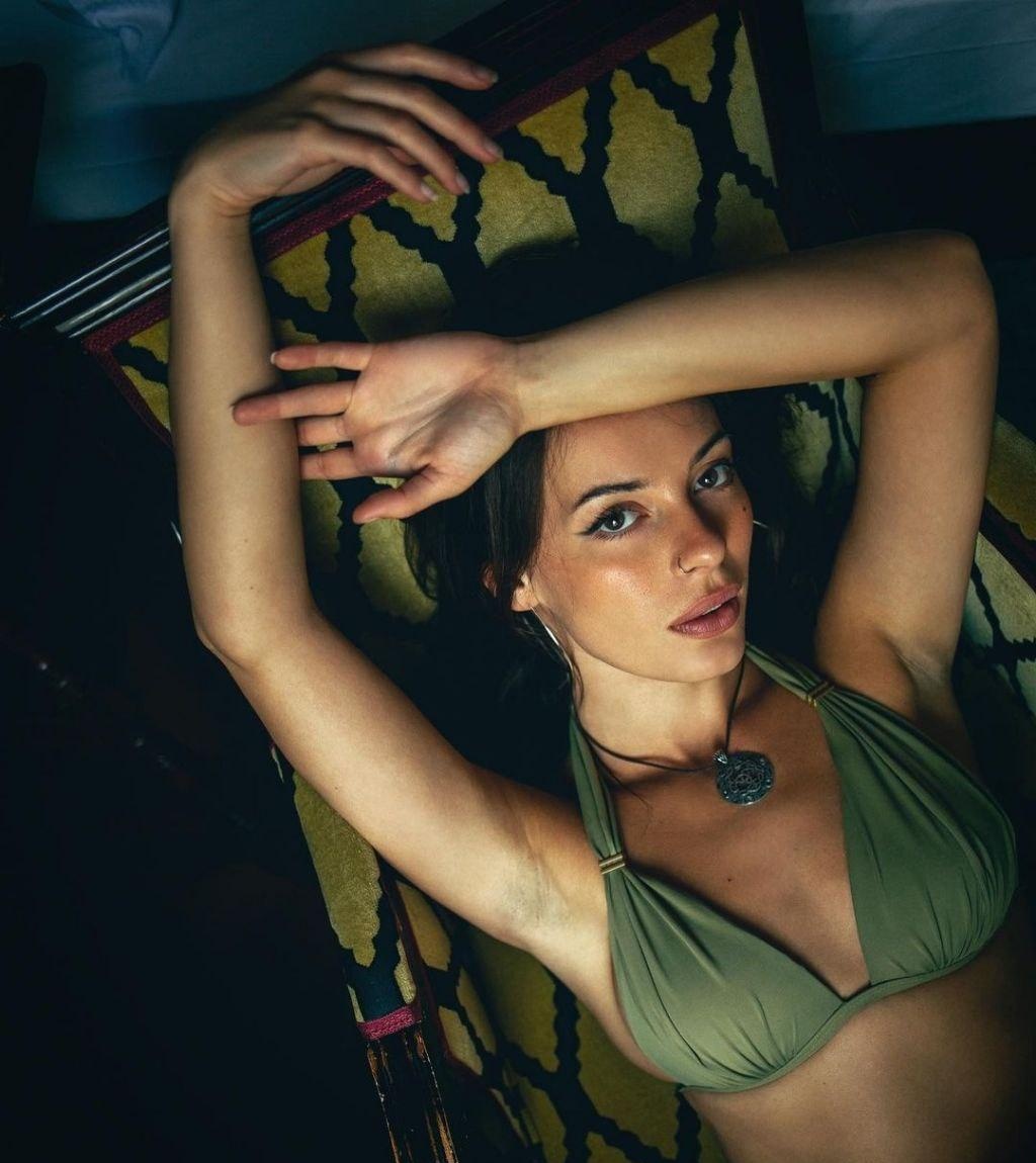 Эми привлекальеная девушка из Майский цена от 7000 руб